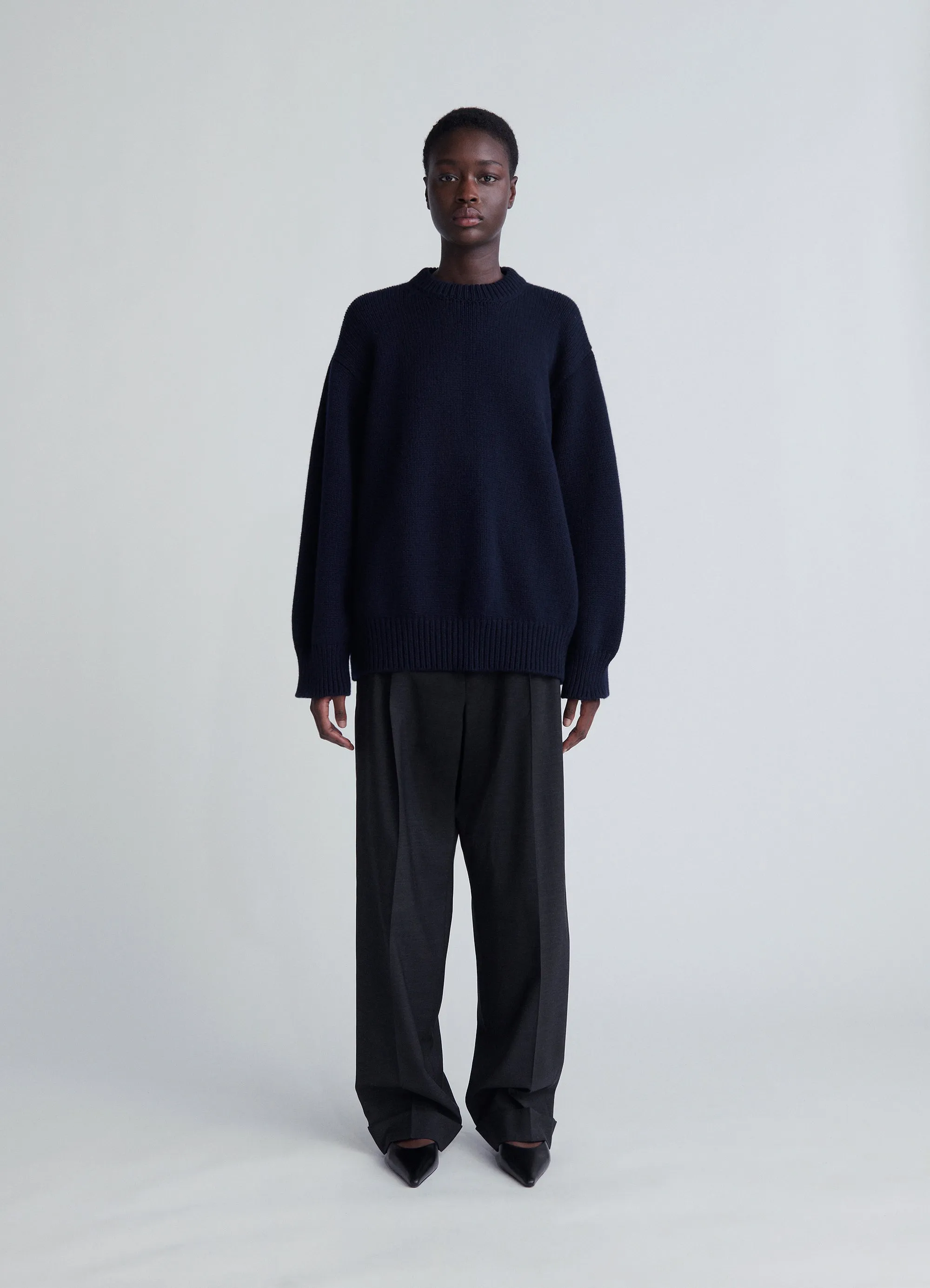 Caragh Chunky Crewneck in Navy