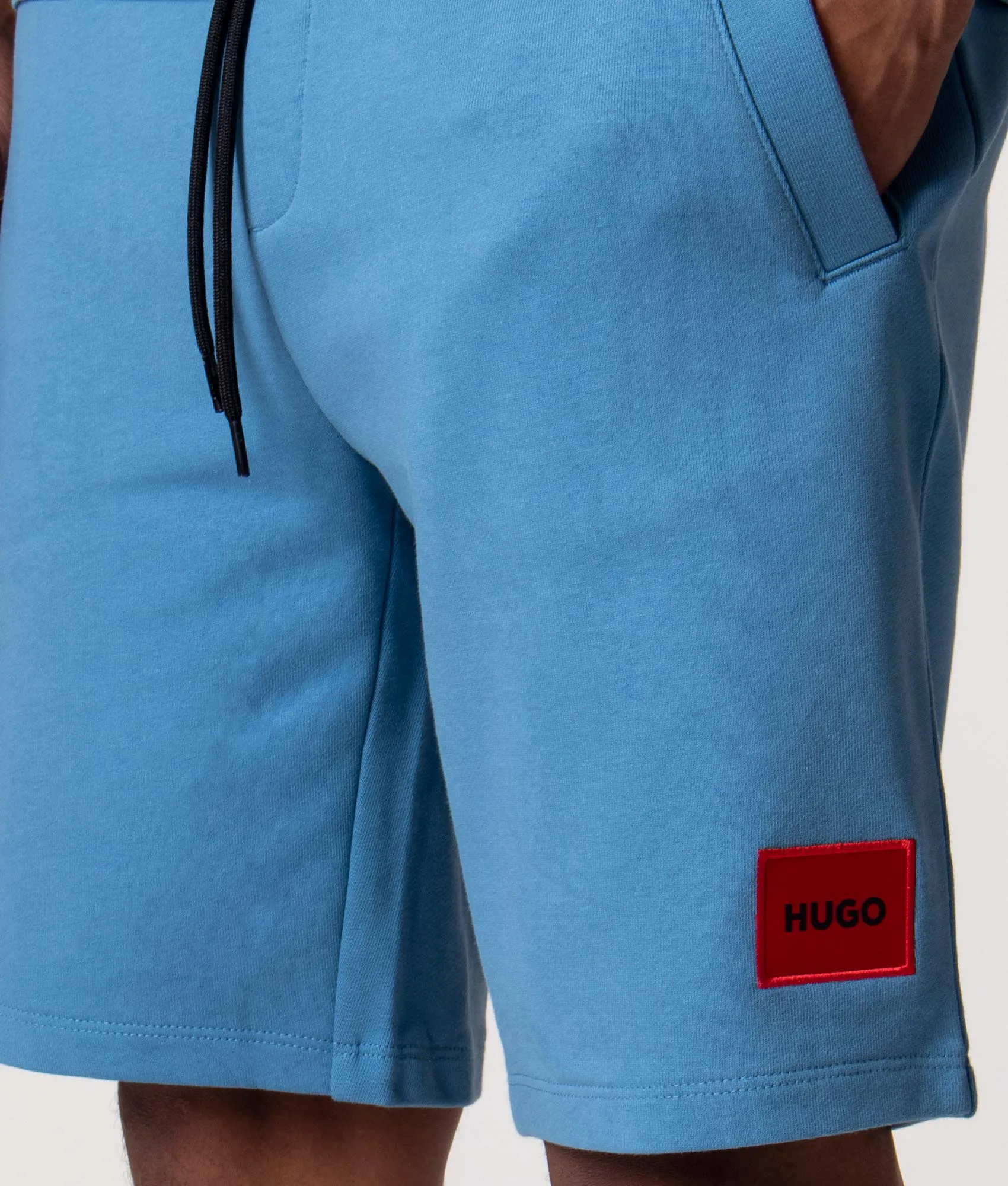 Diz 222 Red Logo Label Shorts