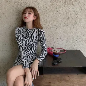 Long Sleeved Sexy Hip Flattering Striped Dress Women Slim Look Dress