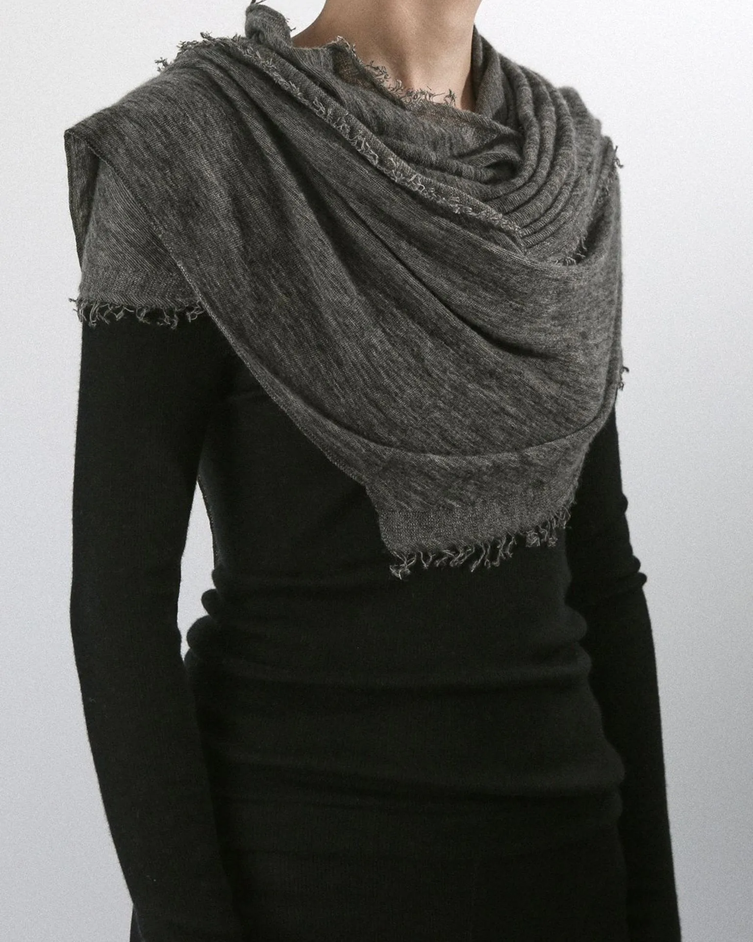 Love Cashmere Scarf in Pepper