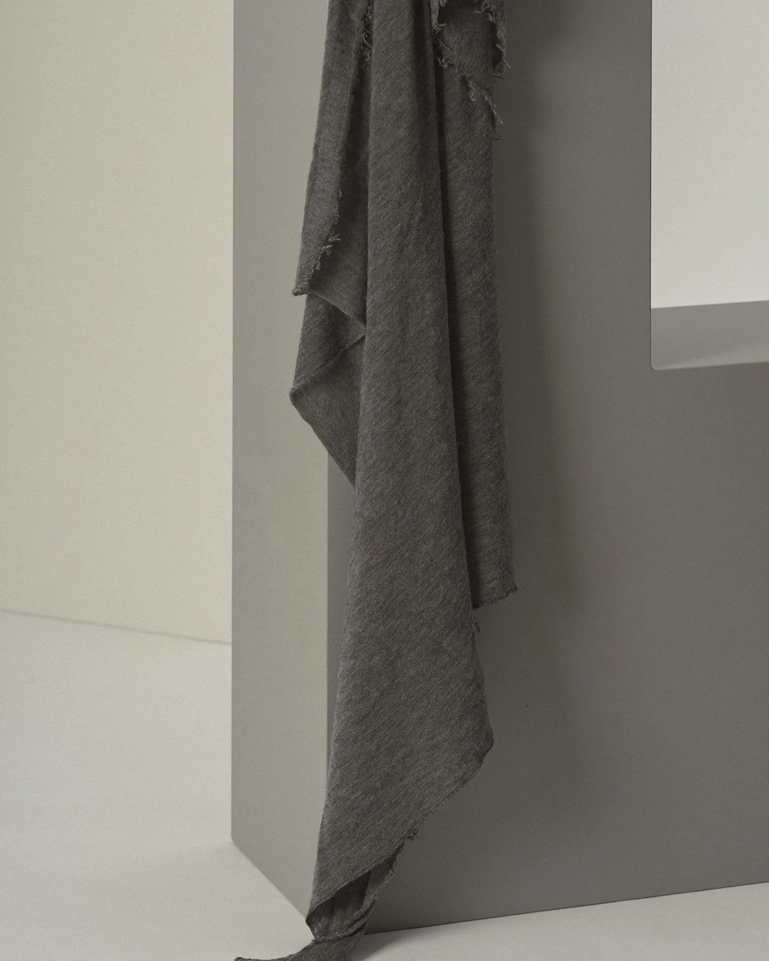 Love Cashmere Scarf in Pepper