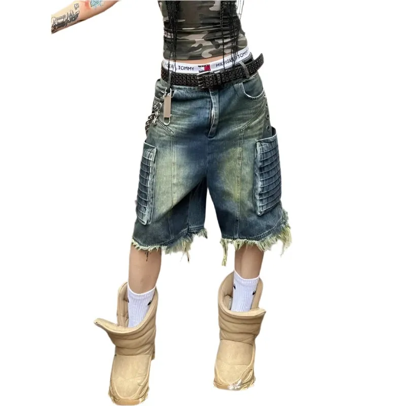 TEEK - Oversized Big Pocketed Cropped Jean Shorts
