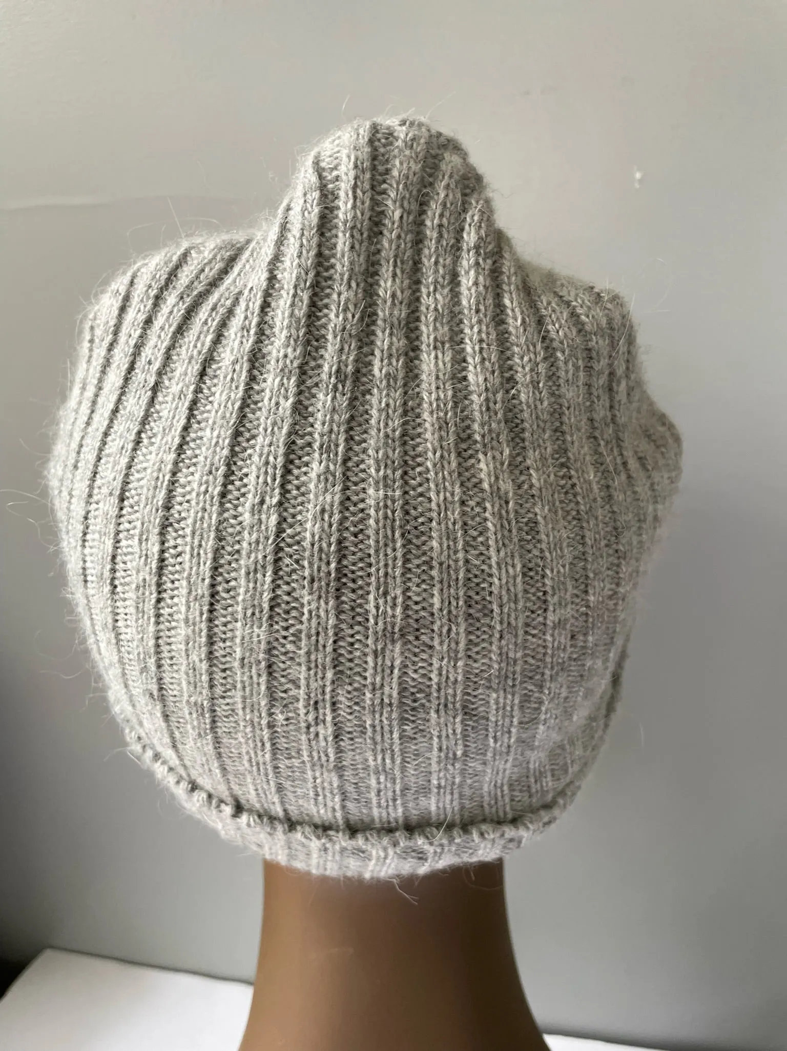Womens/Juniors Lightweight Heather Gray Winter Beanie Stocking Hat Cap by H&M DIVIDED One Size