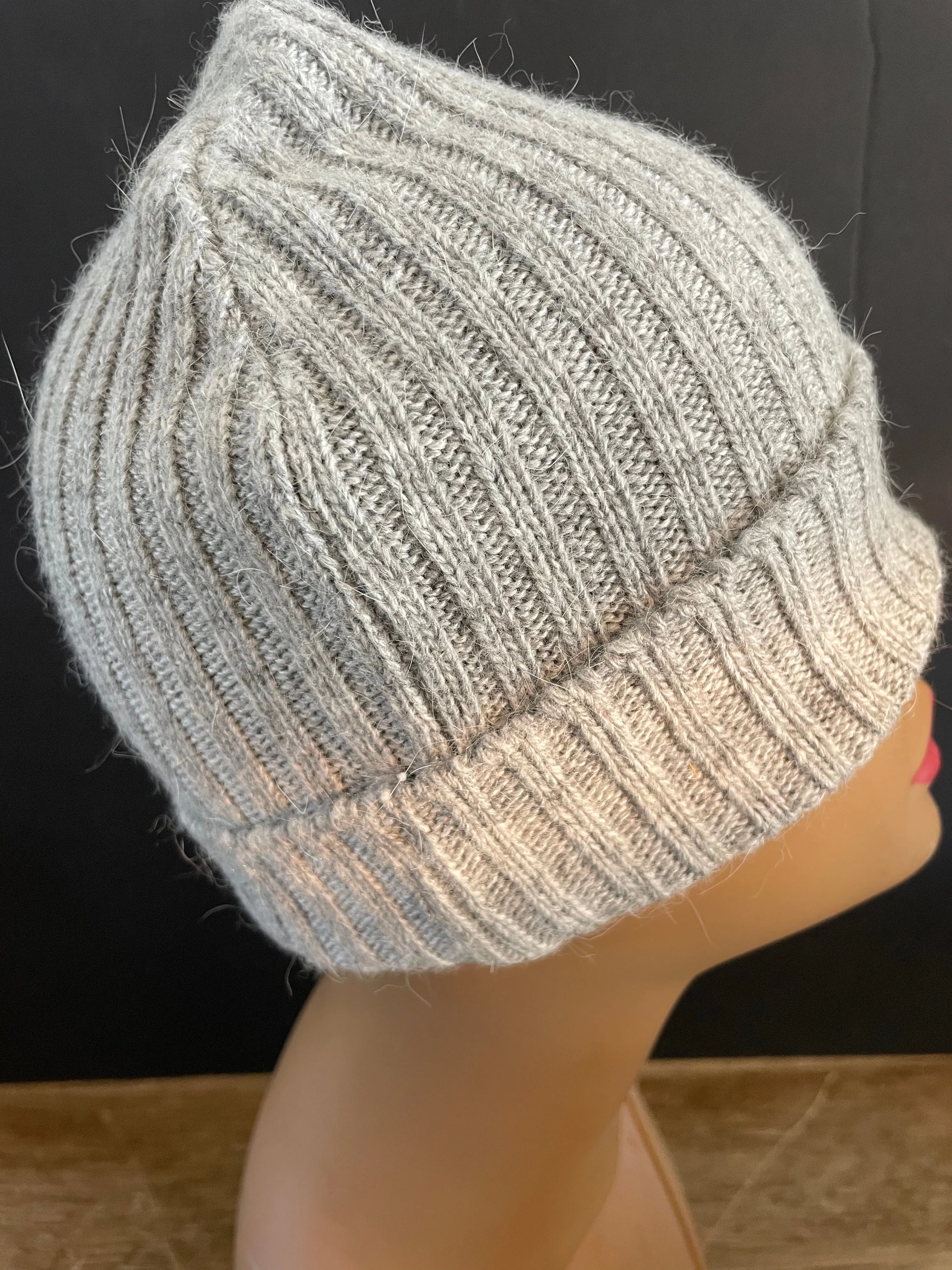 Womens/Juniors Lightweight Heather Gray Winter Beanie Stocking Hat Cap by H&M DIVIDED One Size